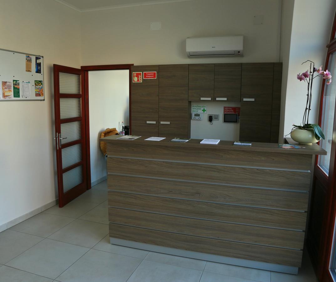 Sugo Panzio Bed & Breakfast Baja Bagian luar foto
